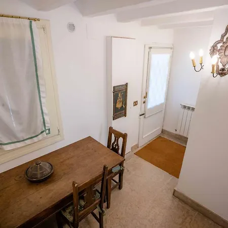 Casetta Della Fontana Apartment